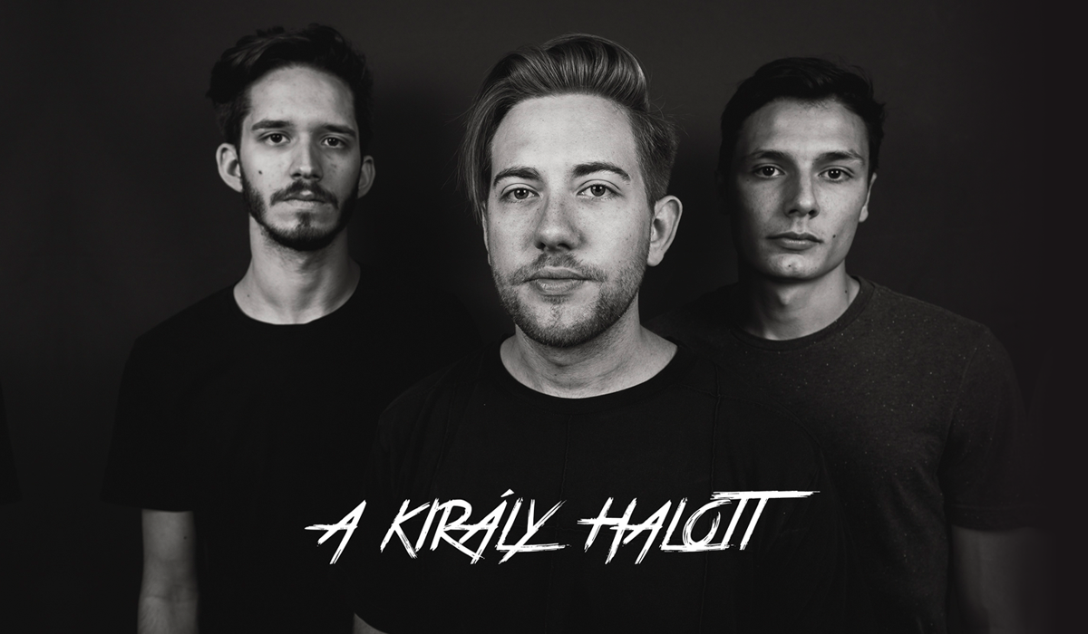 A király halott